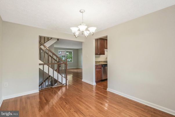 Chandelier, Empty room, Interior, Wood Texture Flooring
