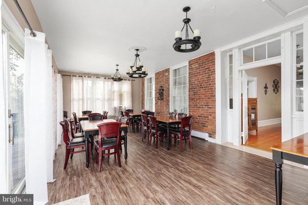 Chandelier, Dining room, Interior, Pendant Lights, Stone Walls, Wood Texture Flooring