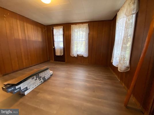 Empty room, Interior, Wood Texture Flooring, Wooden Walls