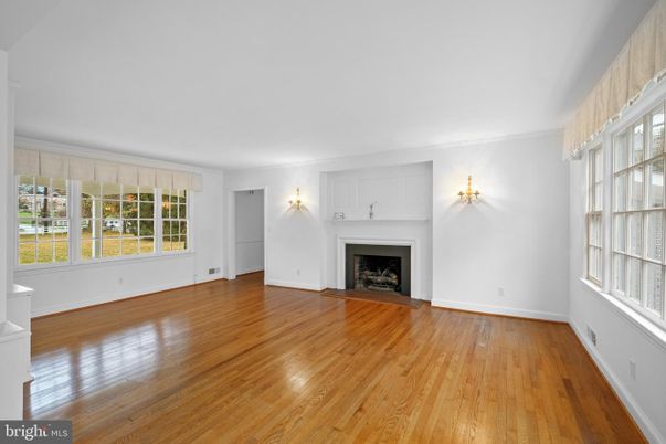 Empty room, Fireplace, Interior, Wood Texture Flooring