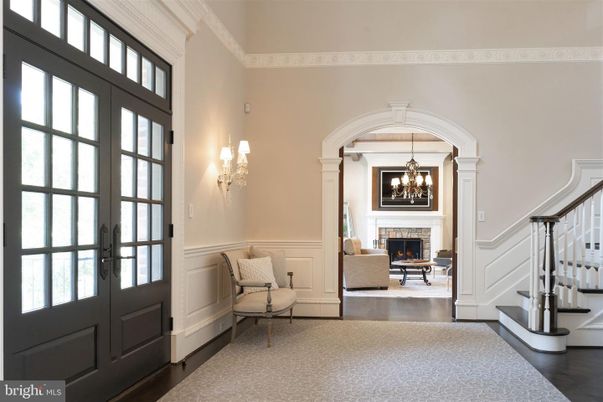 Chandelier, Fireplace, Interior, Pendant Lights, Wood Texture Flooring