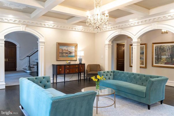 Chandelier, Interior, Living room, Recessed Lighting, Wood Texture Flooring