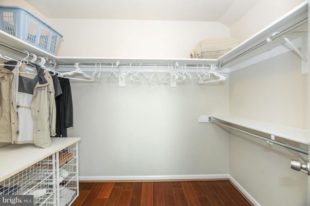 Interior, Walk-in Closets, Wood Texture Flooring