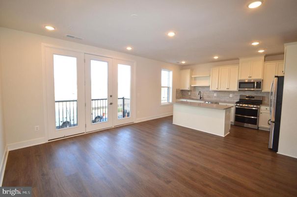 Empty room, Interior, Kitchen, Recessed Lighting, Wood Texture Flooring