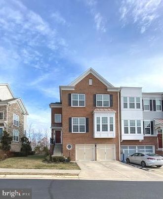 Attached, Exterior, Facade, Brick Facade, Rowhouse