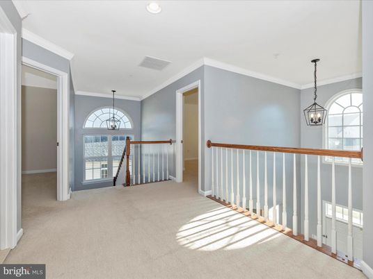Empty room, Interior, Pendant Lights, Recessed Lighting