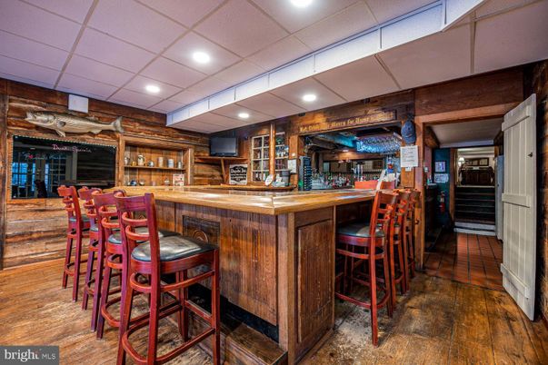 Interior, Recessed Lighting, Wood Texture Flooring, Wooden Walls
