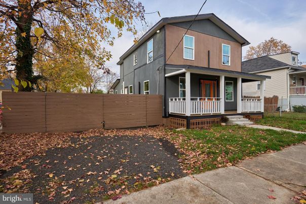 Exterior, Facade, American Craftsman
