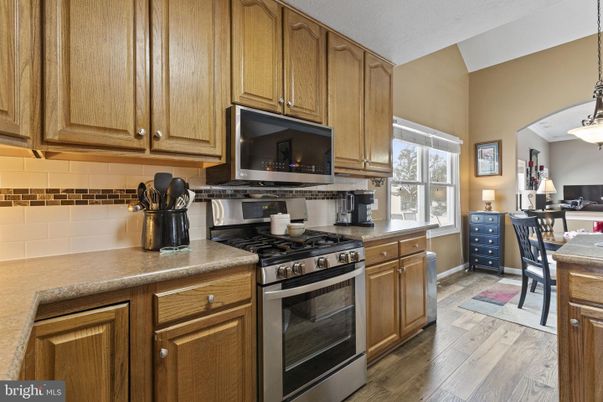 Dining room, Interior, Kitchen, Pendant Lights, Wood Texture Flooring