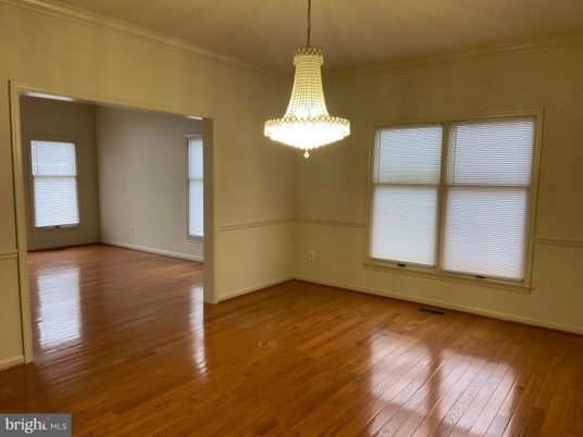 Chandelier, Empty room, Interior, Wood Texture Flooring