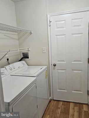 Interior, Utility Closets, Washer, Wood Texture Flooring