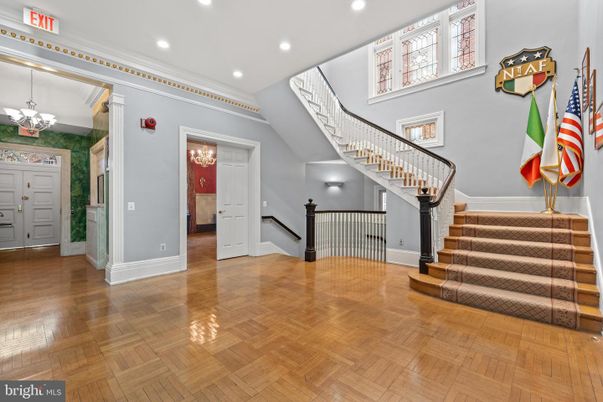 Chandelier, Interior, Recessed Lighting, Wood Texture Flooring