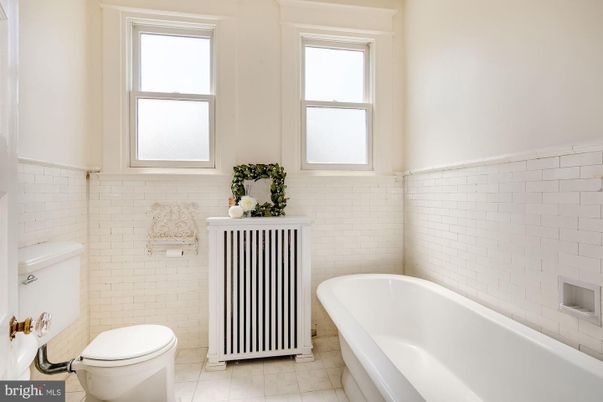 Bathroom, Free Standing Baths, Interior