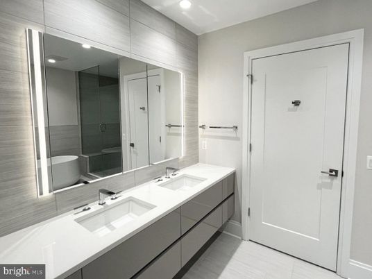 Bathroom, Dual Sink Vanities, Free Standing Baths, Interior, Recessed Lighting
