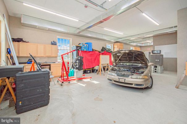 Garage, Interior, Recessed Lighting