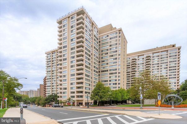 Exterior, Facade, Condo Building