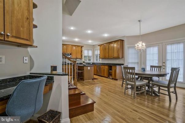Chandelier, Dining room, Interior, Kitchen, Recessed Lighting, Wood Texture Flooring