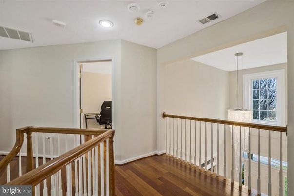 Interior, Pendant Lights, Recessed Lighting, Wood Texture Flooring