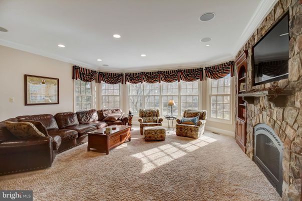 Fireplace, Interior, Living room, Recessed Lighting