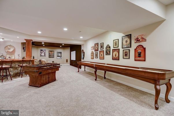 Billiard Table, Game Room, Interior, Recessed Lighting