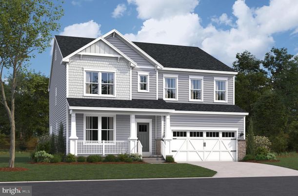 Attached, Exterior, Facade, Farmhouse