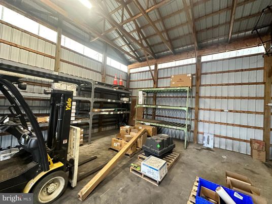 Garage, Interior