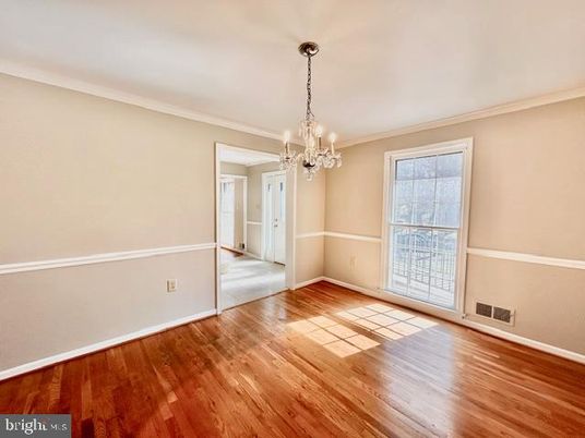 Chandelier, Empty room, Interior, Wood Texture Flooring
