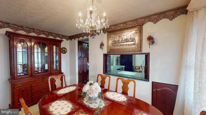 Chandelier, Dining room, Interior