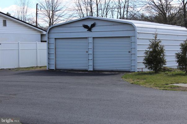 Detached Garage, Exterior