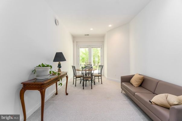 Dining room, Interior, Recessed Lighting