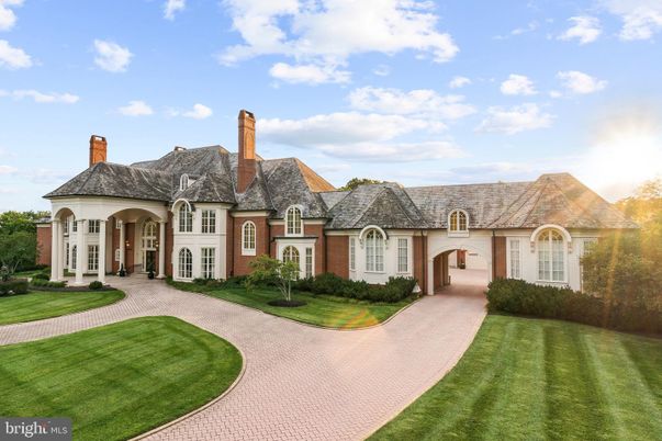 Backyard, Exterior, Facade, French Provincial