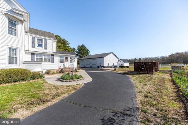 Detached Garage, Exterior