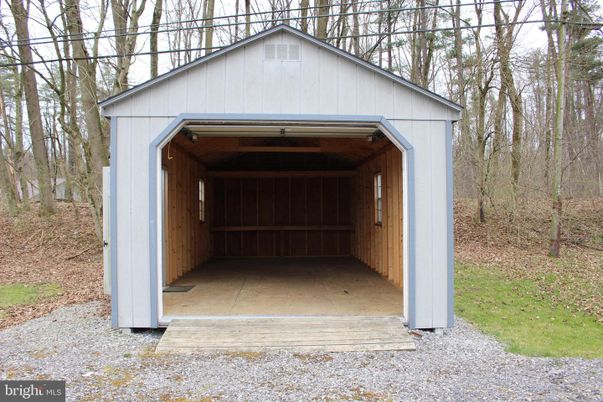 Detached Garage, Exterior