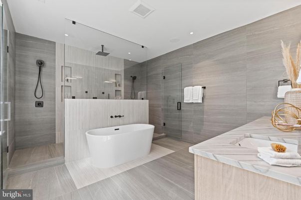 Bathroom, Dual Sink Vanities, Free Standing Baths, Glass Shower, Interior, Recessed Lighting