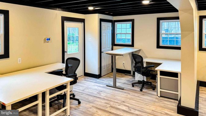 Home Office, Interior, Recessed Lighting, Wood Texture Flooring