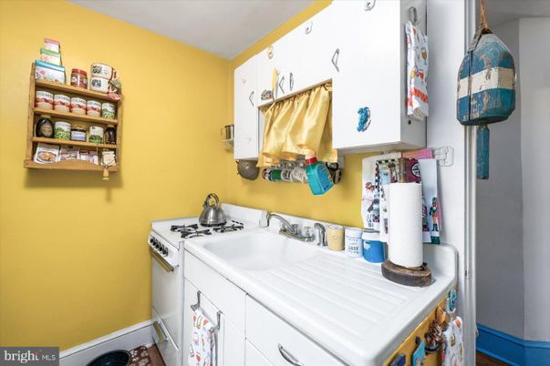 Interior, Kitchen, Tile Countertops