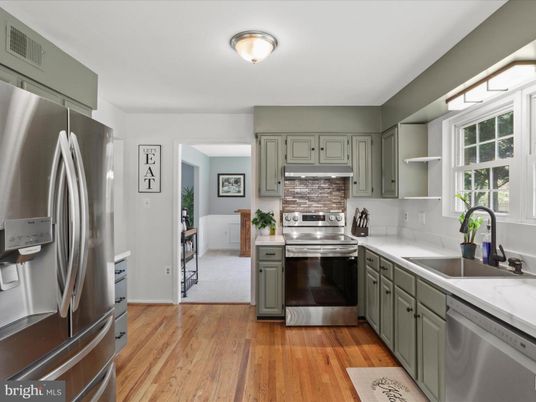 Interior, Kitchen, Stainless Steel Appliances, Wood Texture Flooring