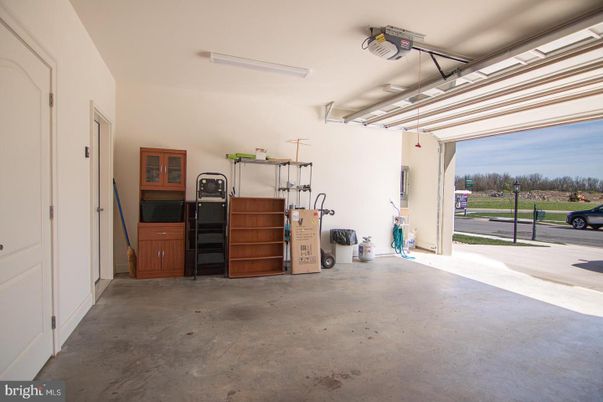 Garage, Interior