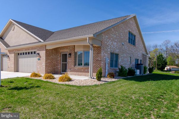 Attached, Exterior, Facade, Brick Facade, Ranch