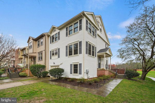 Exterior, Facade, Brick Facade, Queen Anne Victorian