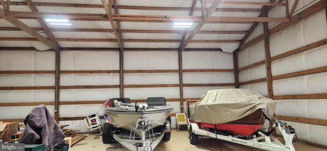 Garage, Interior