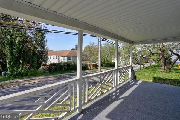 Exterior, Sun Room