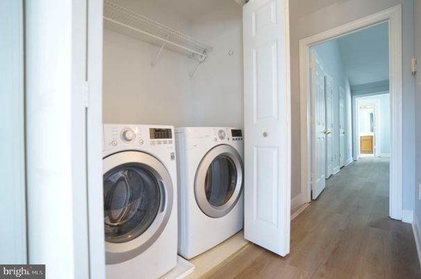 Interior, Utility Closets, Washer, Wood Texture Flooring