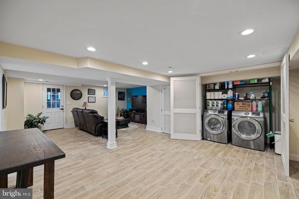 Interior, Recessed Lighting, Utility Closets, Washer, Wood Texture Flooring
