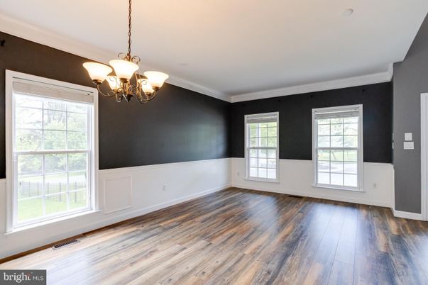 Chandelier, Empty room, Interior, Wood Texture Flooring