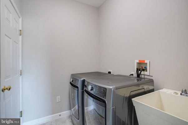 Interior, Washer