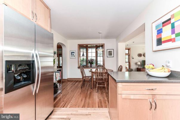Dining room, Interior, Kitchen, Pendant Lights, Stainless Steel Appliances, Wood Texture Flooring