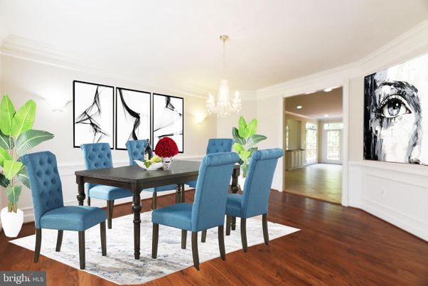 Chandelier, Dining room, Interior, Recessed Lighting, Wood Texture Flooring