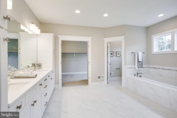 Bathroom, Dual Sink Vanities, Interior, Marble, Recessed Lighting