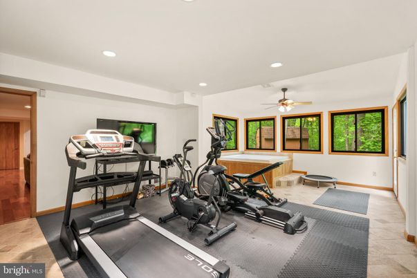 Fitness Equipment, Interior, Recessed Lighting